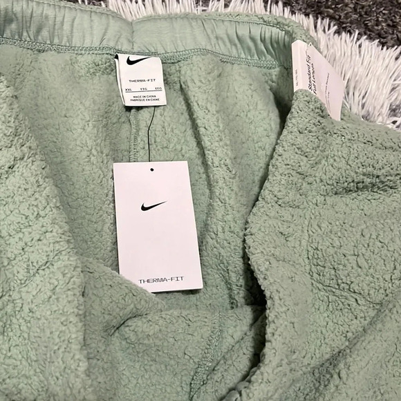 New! NikeTherma Fit Joggers Size XXL - Picture 4 of 10